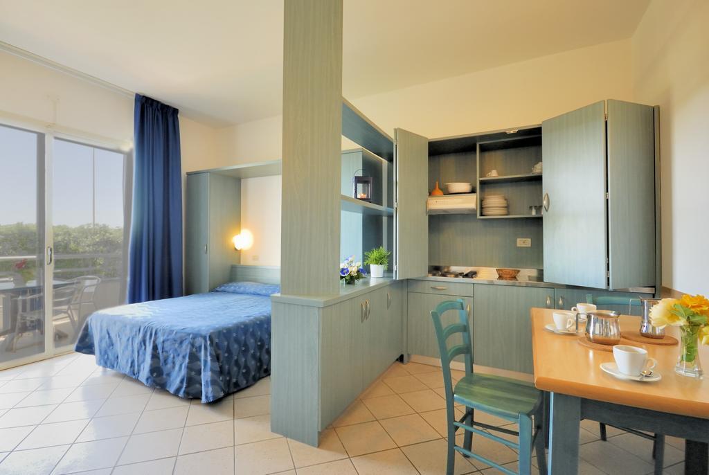 La Cecinella Apartments Marina di Cecina Exteriör bild
