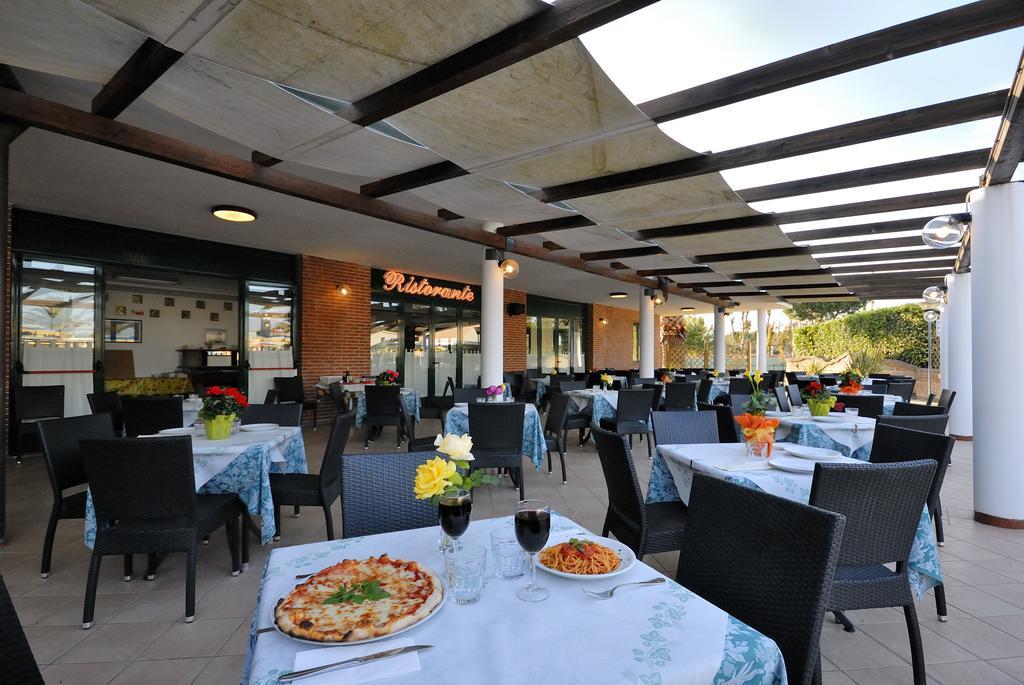 La Cecinella Apartments Marina di Cecina Exteriör bild